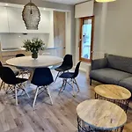 Lcr Boutique, Lcr Y Lcr Valles Biescas (Aragon)