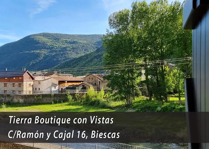 Lcr Boutique, Lcr Y Lcr Valles Biescas (Aragon)