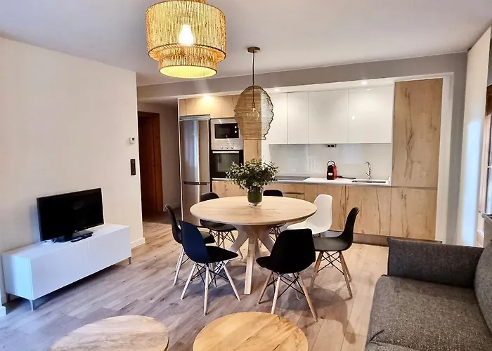 Lcr Boutique, Lcr Y Lcr Valles * Biescas (Aragon)